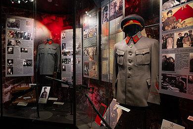 《最终幻想7：重制版》扎克斯Mod 与爱丽丝重聚让人感动